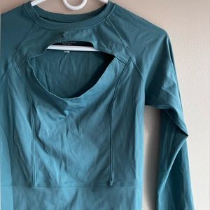 TALA CUT OUT LONG SLEEVE TOP Teal